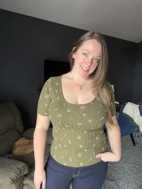 MILF 676 .